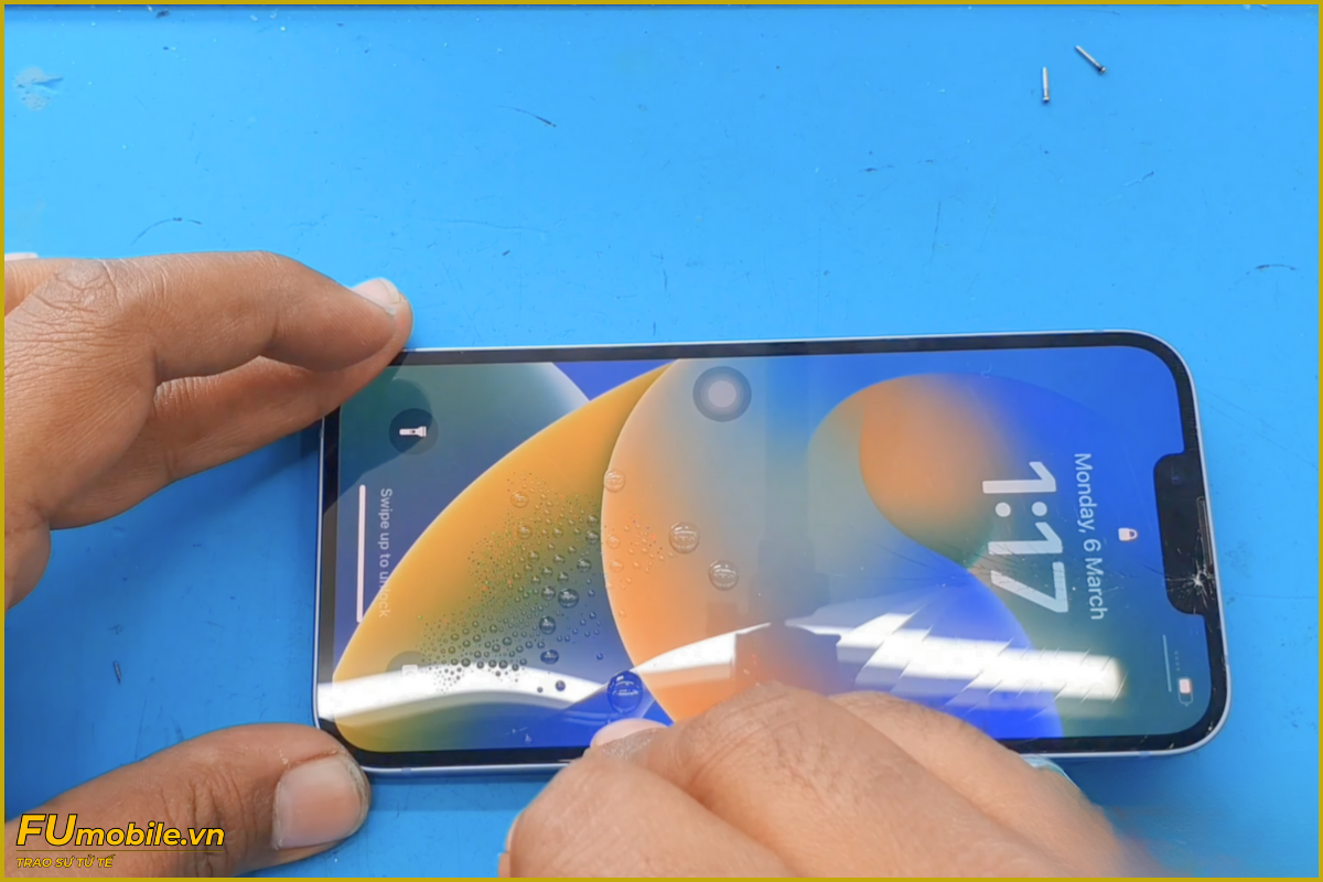 iPhone 14 Plus bể vỡ mặt kính