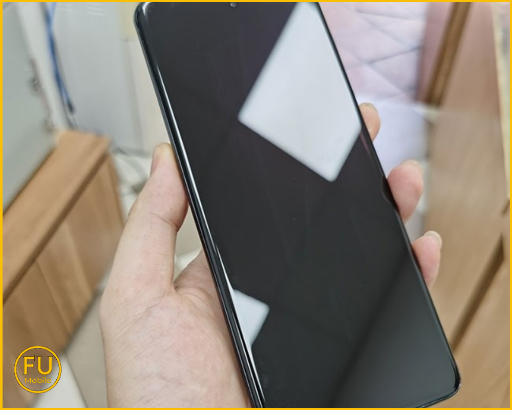 Kết quả là màn hình trong vắt, không tì vết, giống hệt như màn hình mới xuất xưởng