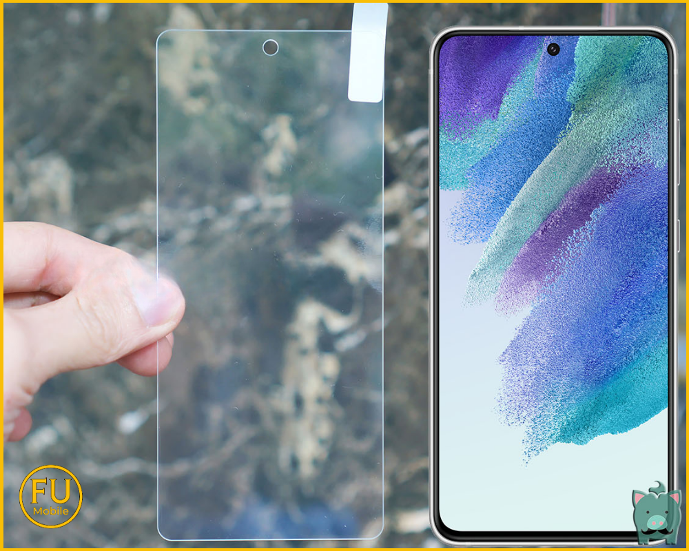 Kính cường lực đóng vai trò như lớp “áo giáp” đầu tiên cho màn hình