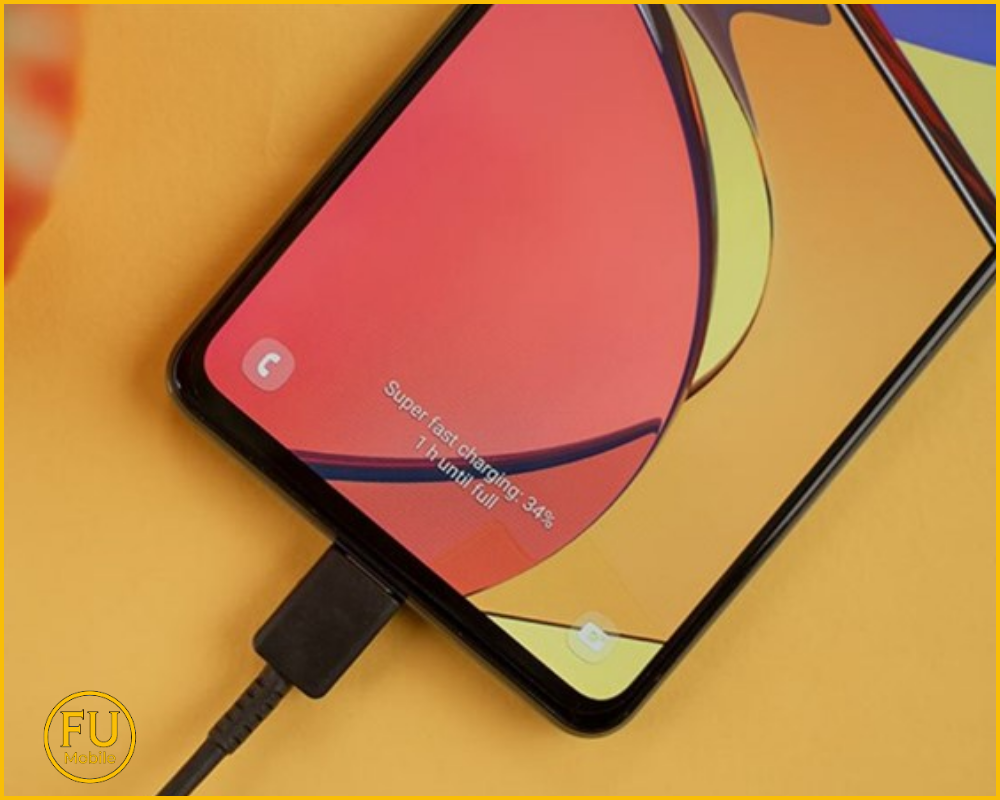 Cắm sạc pin máy để kiểm tra máy có vào pin hay không