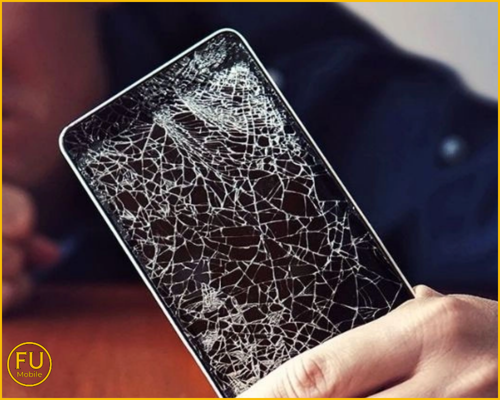 Những lưu ý quan trọng trước khi tháo kính cường lực bị vỡ