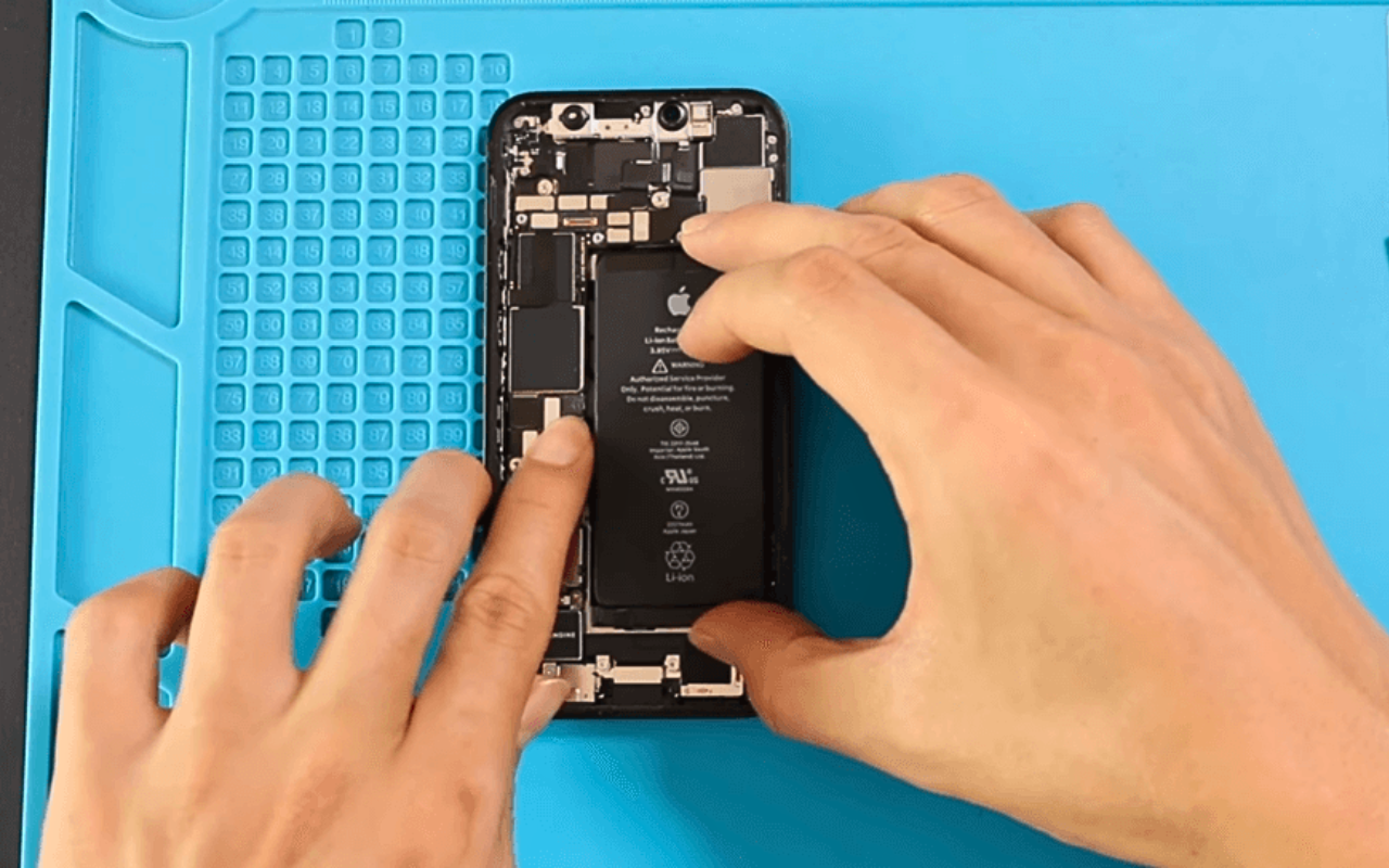 Pin iPhone 12 Mini