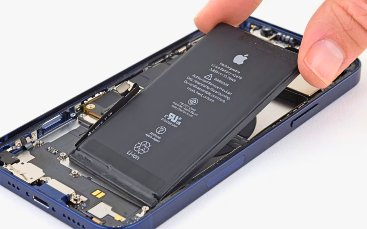 Pin iPhone 15 Plus